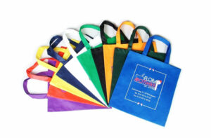 Gia Hân Bags nhận may túi siêu thị từ vải không dệt với giá ưu đãi